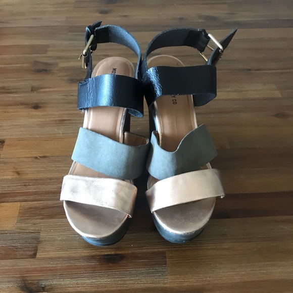 mossimo platform sandals